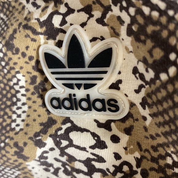 NWT Adidas Snakeskin Sports Bra Size S - Picture 2 of 8